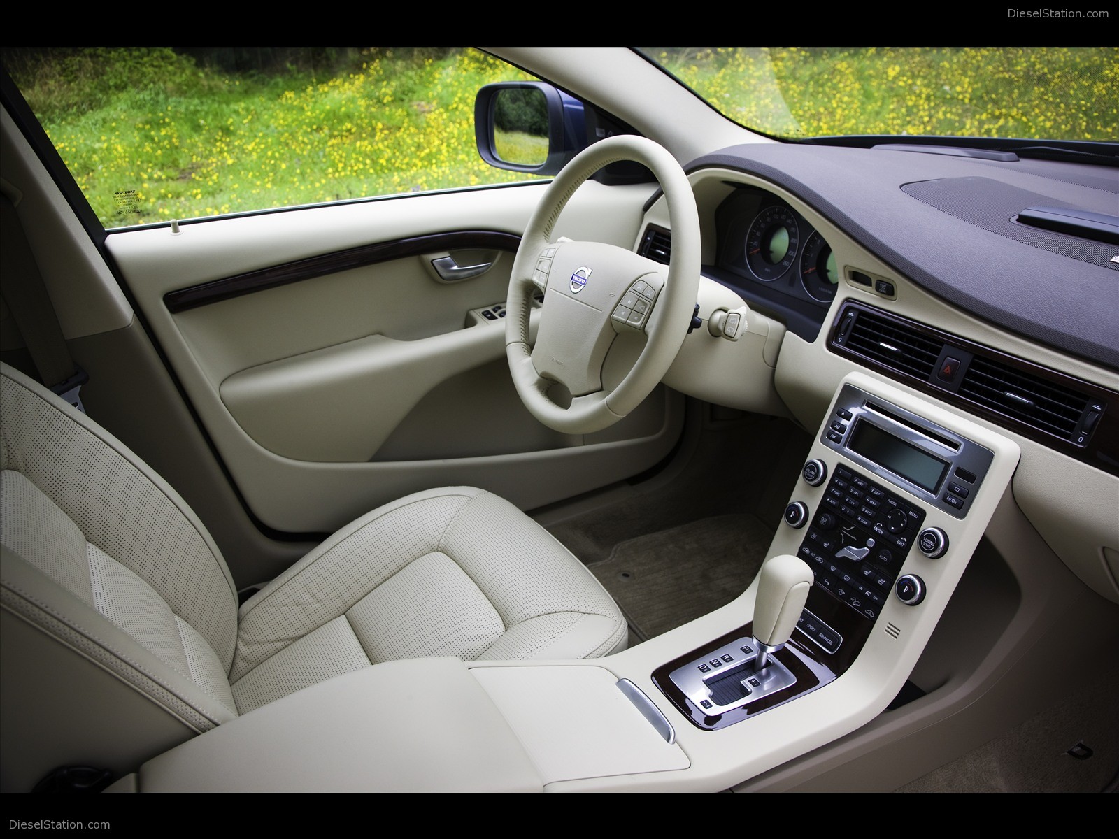 Volvo XC70 2009
